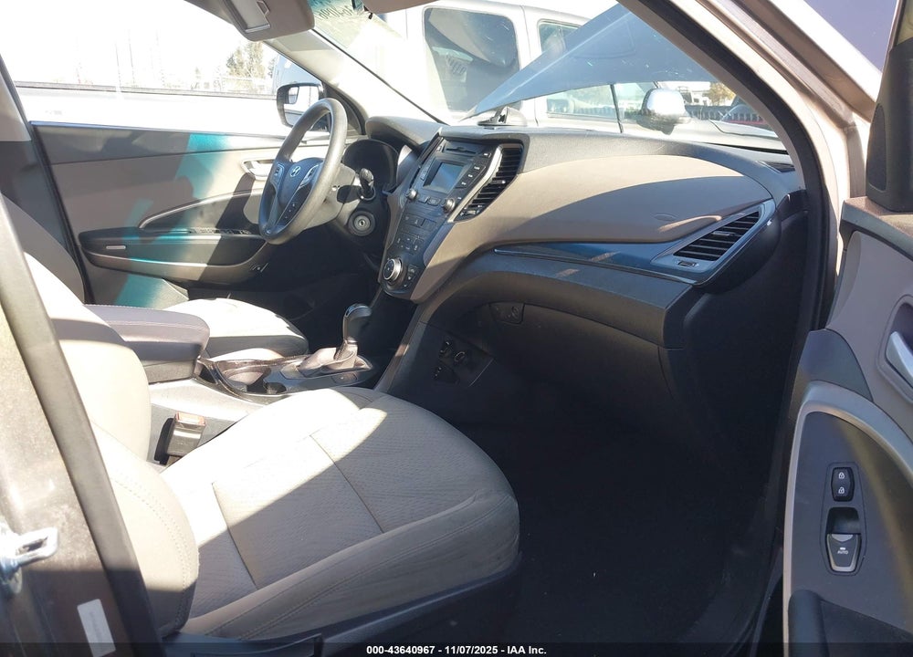 2016 HYUNDAI SANTA FE SPORT 2.4L VIN: 5XYZU3LB1GG333113