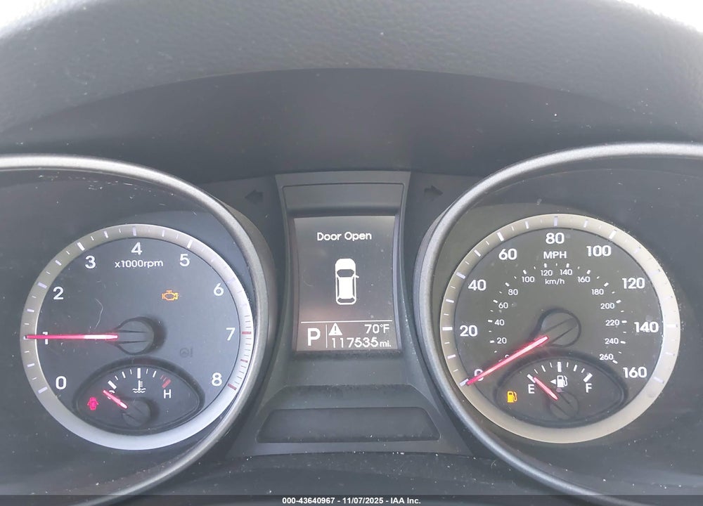 2016 HYUNDAI SANTA FE SPORT 2.4L VIN: 5XYZU3LB1GG333113
