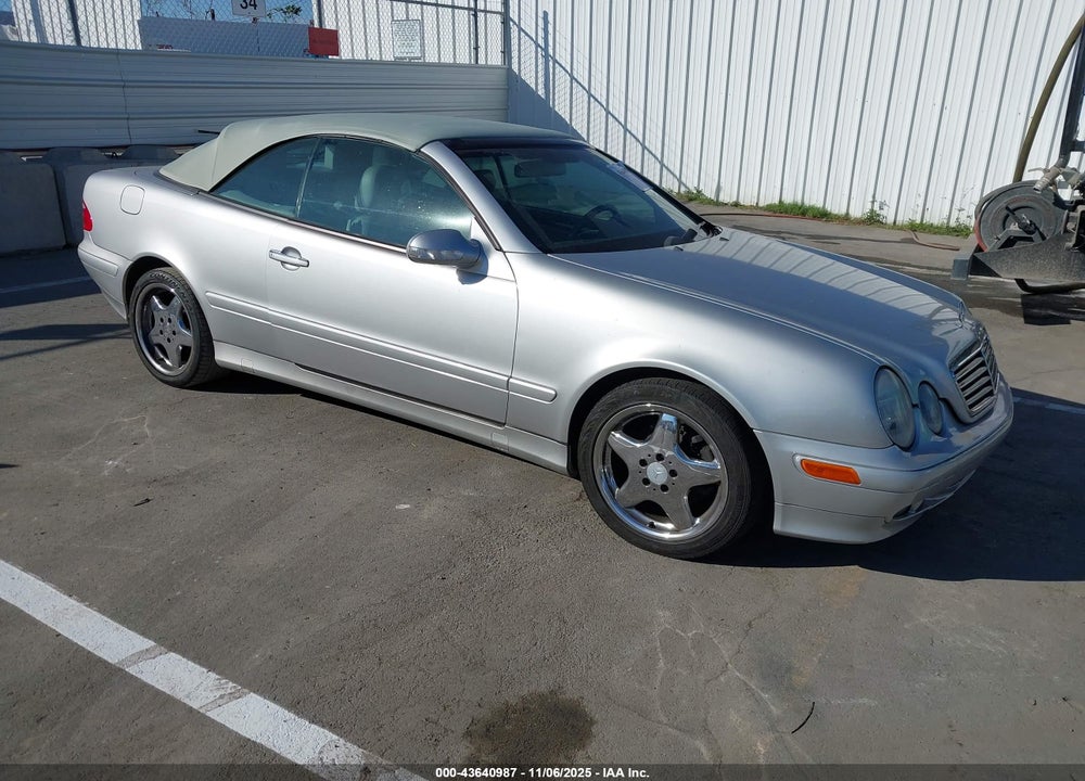 2001 MERCEDES-BENZ CLK 320 VIN: WDBLK65G51T072701