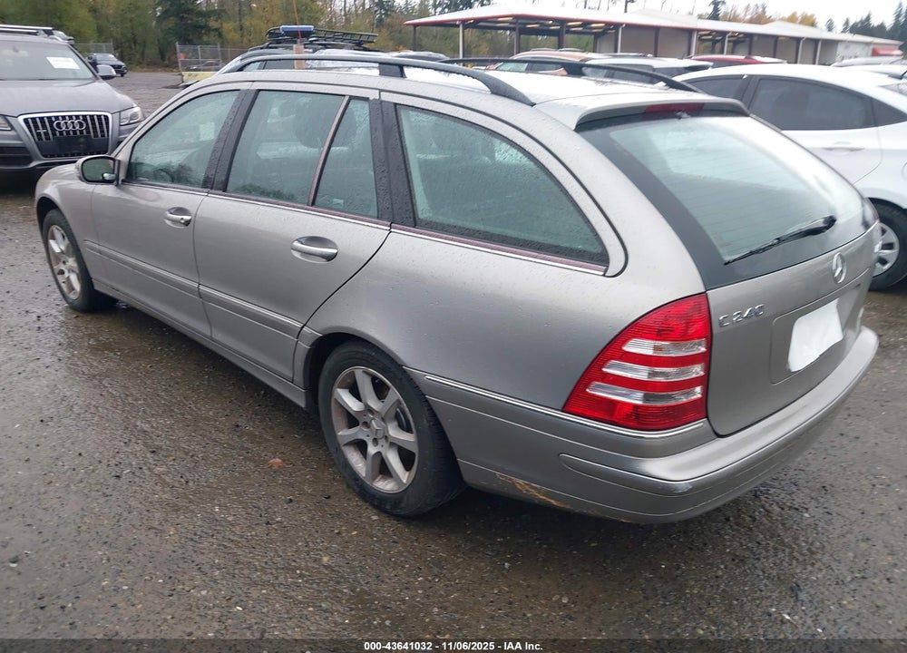 2005 MERCEDES-BENZ C 240 LUXURY 4MATIC VIN: WDBRH81J55F601073
