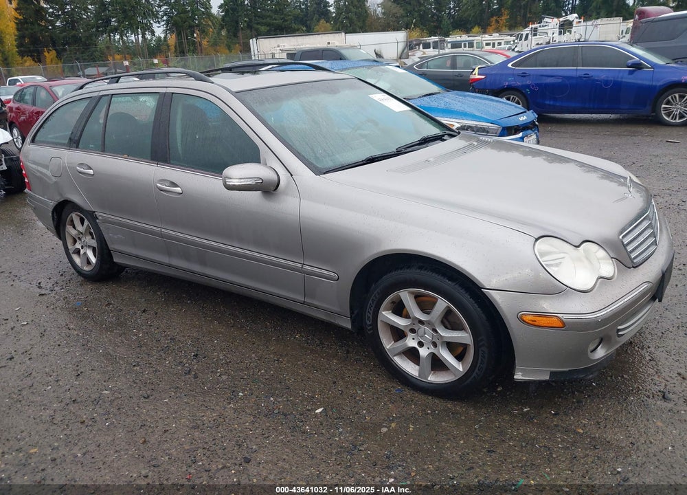 2005 MERCEDES-BENZ C 240 LUXURY 4MATIC VIN: WDBRH81J55F601073