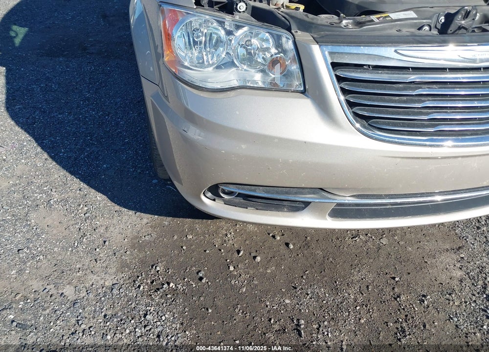 2015 CHRYSLER TOWN & COUNTRY TOURING VIN: 2C4RC1BG5FR698232