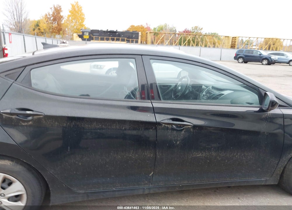 2016 HYUNDAI ELANTRA SE VIN: 5NPDH4AE7GH780538