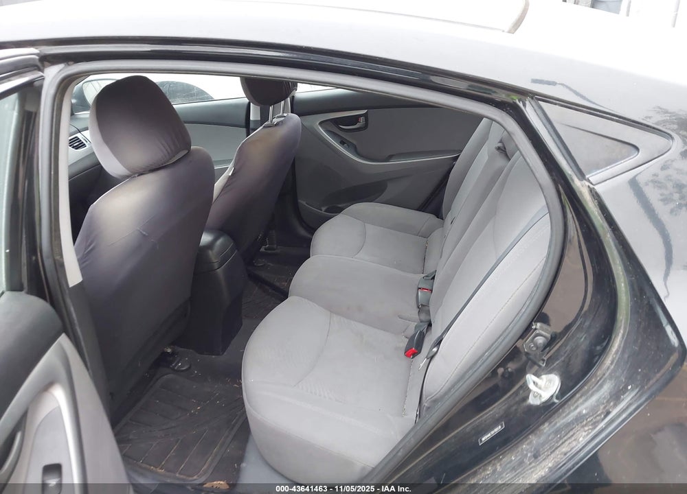 2016 HYUNDAI ELANTRA SE VIN: 5NPDH4AE7GH780538