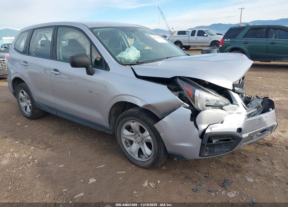2018 SUBARU FORESTER 2.5I VIN: JF2SJAAC4JH605177