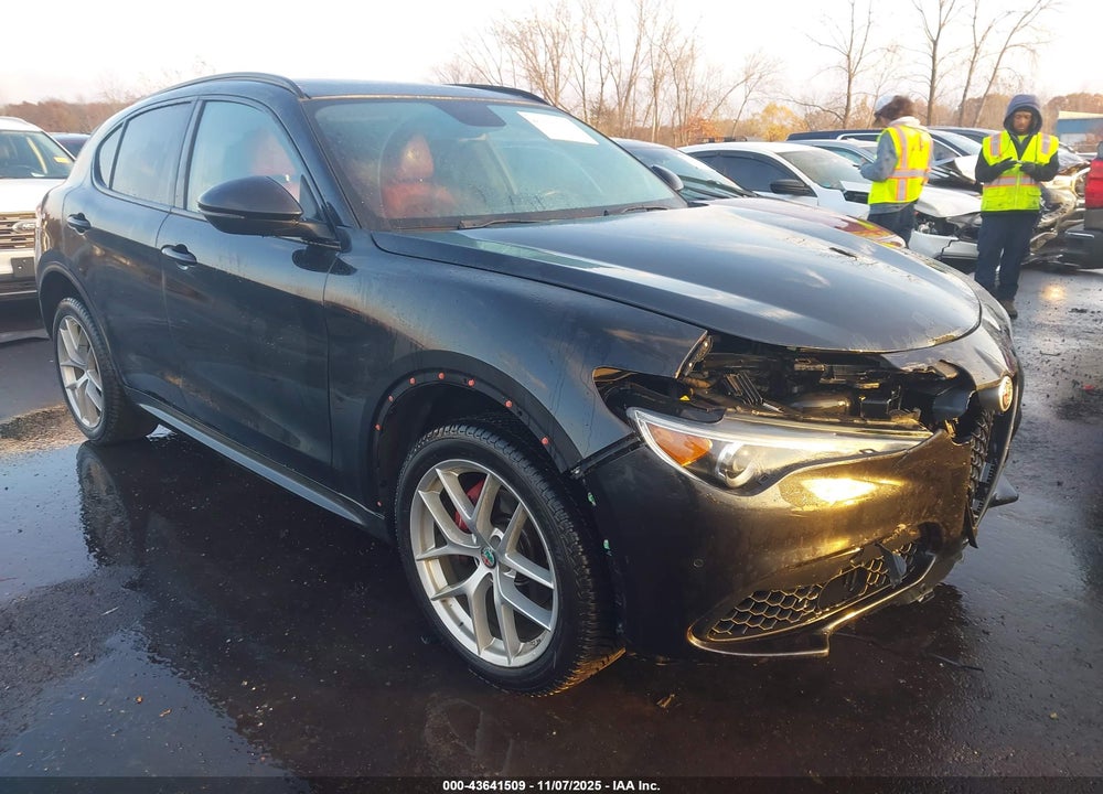 2018 ALFA ROMEO STELVIO TI SPORT AWD VIN: ZASFAKNN9J7C01712