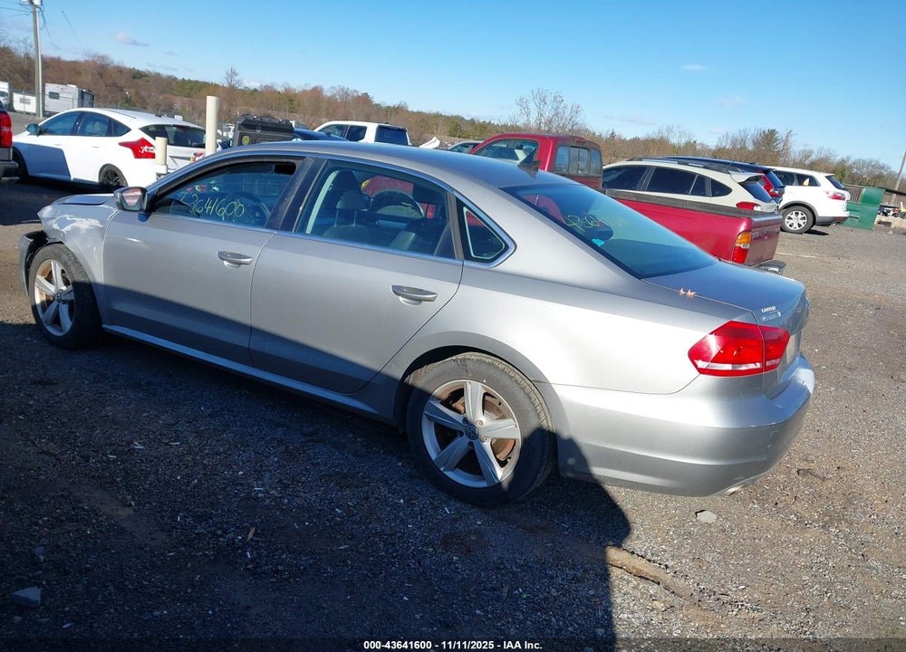 2013 VOLKSWAGEN PASSAT 2.5L SE VIN: 1VWBP7A31DC090296