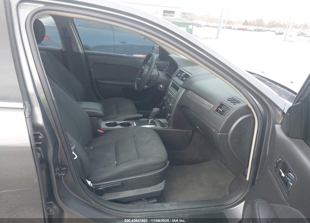 2011 FORD FUSION SE VIN: 3FAHP0HA1BR143317