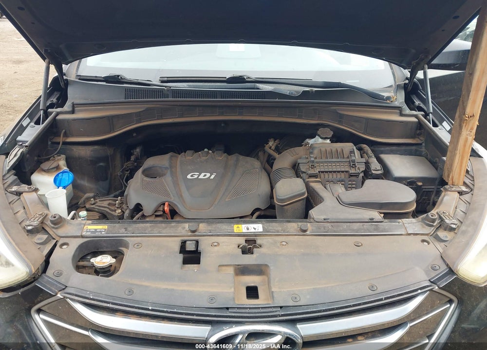 2016 HYUNDAI SANTA FE VIN: 5XYZT3LB6GG335037