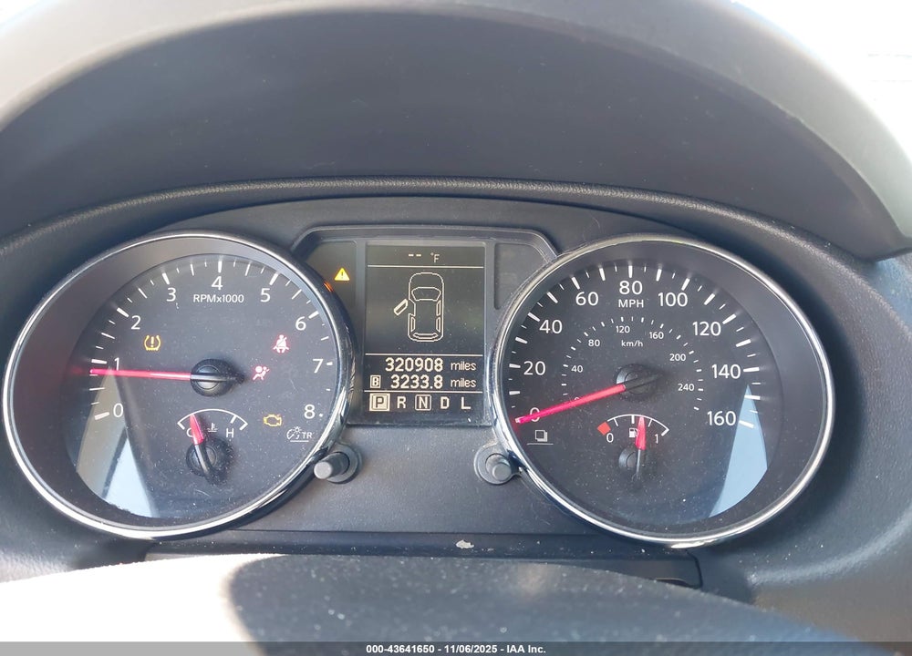 2013 NISSAN ROGUE SV W/SL PKG VIN: JN8AS5MT3DW010738