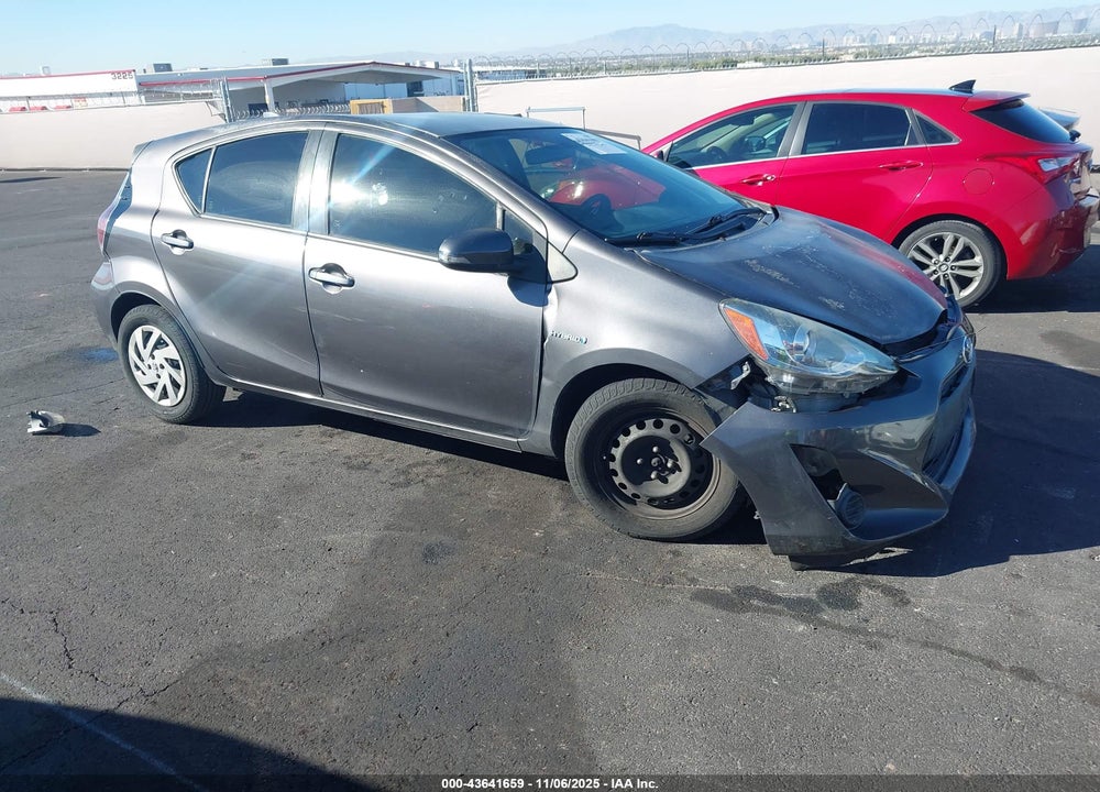 2015 TOYOTA PRIUS C ONE VIN: JTDKDTB34F1581740