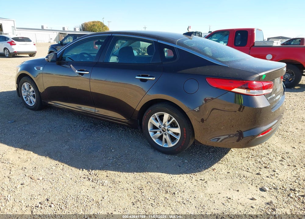 2018 KIA OPTIMA LX VIN: KNAGT4L39J5233301