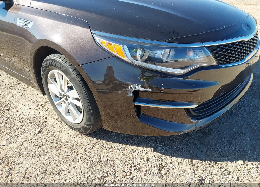 2018 KIA OPTIMA LX VIN: KNAGT4L39J5233301