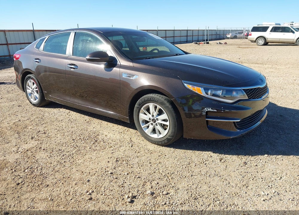 2018 KIA OPTIMA LX VIN: KNAGT4L39J5233301