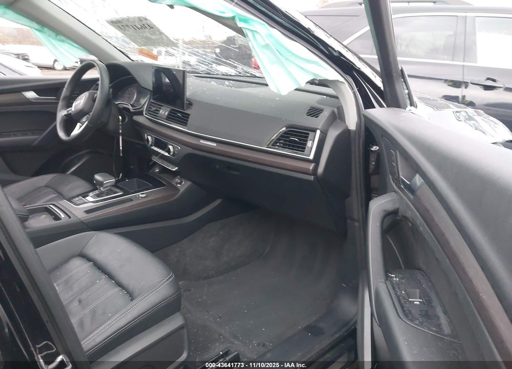 2021 AUDI Q5 VIN: WA1AAAFY1M2141443