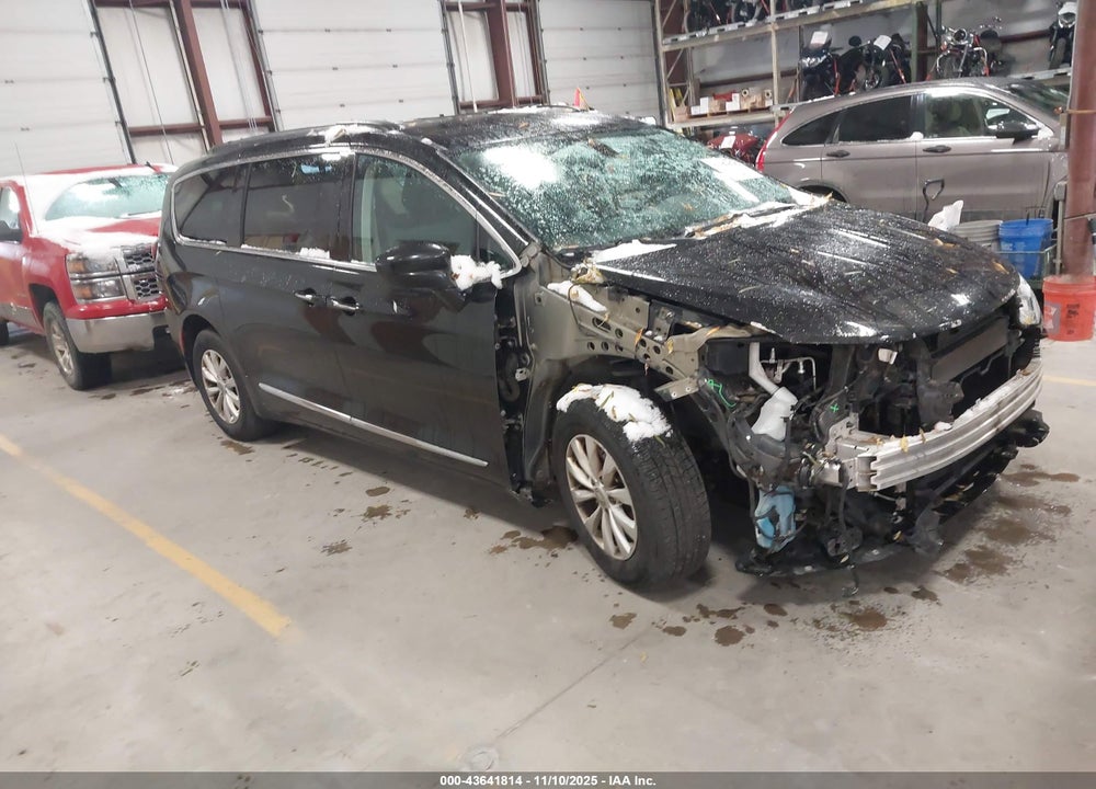 2017 CHRYSLER PACIFICA TOURING-L VIN: 2C4RC1BGXHR576744