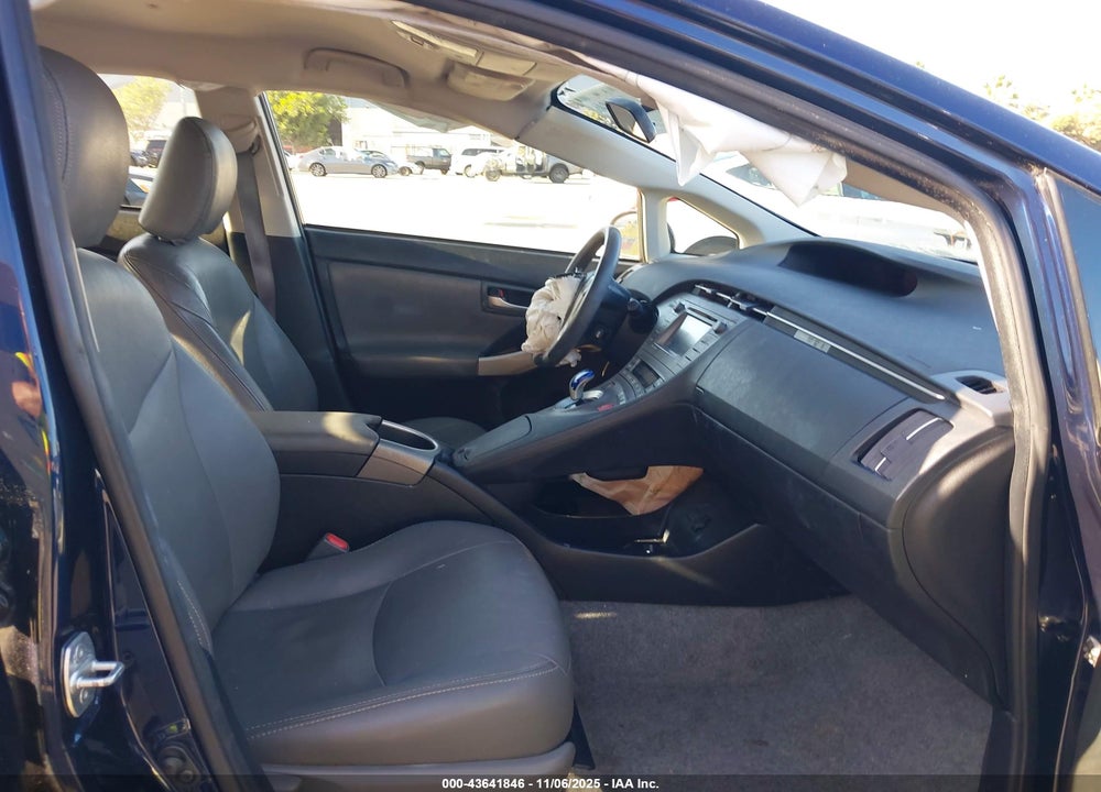 2015 TOYOTA PRIUS THREE VIN: JTDKN3DU5F0399067