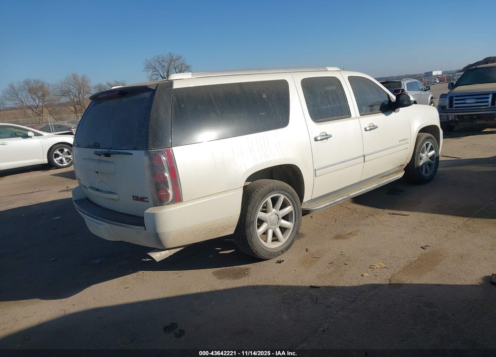 2010 GMC YUKON XL 1500 DENALI VIN: 1GKUKMEF7AR280212