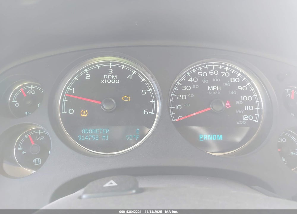 2010 GMC YUKON XL 1500 DENALI VIN: 1GKUKMEF7AR280212