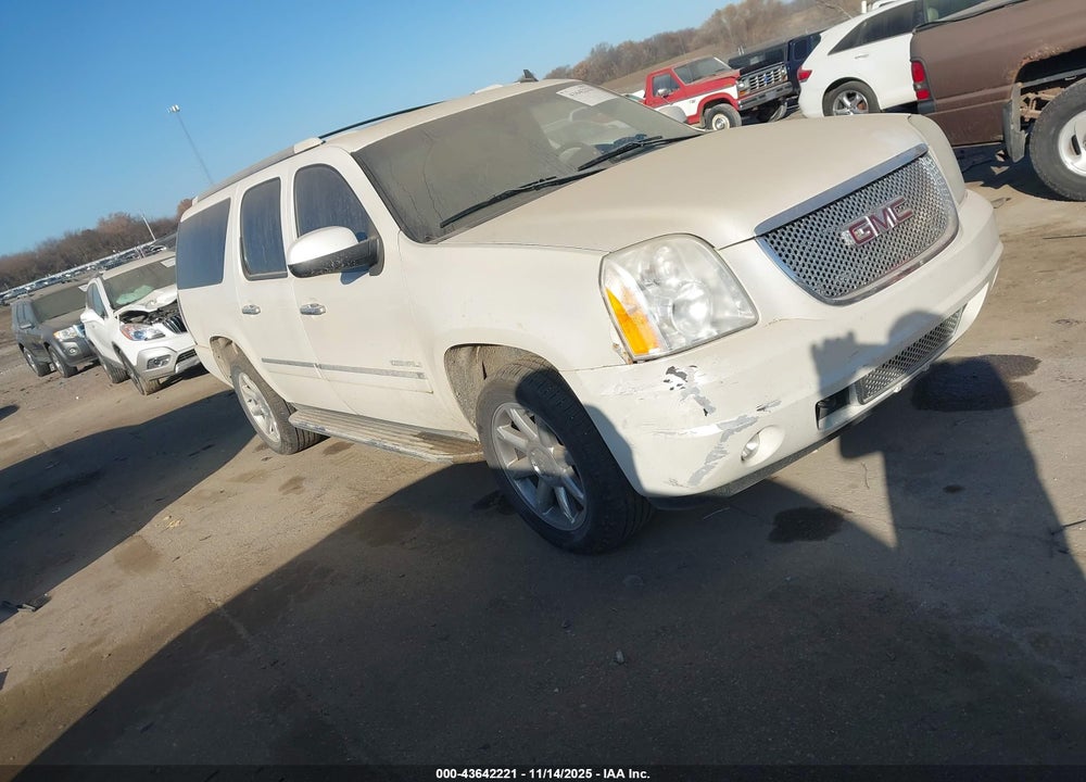 2010 GMC YUKON XL 1500 DENALI VIN: 1GKUKMEF7AR280212