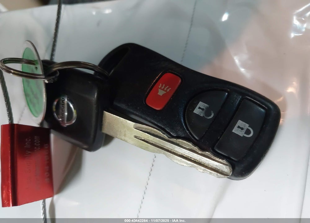 2011 NISSAN ARMADA SV VIN: 5N1AA0ND3BN604947