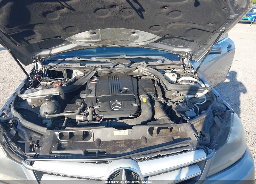 2012 MERCEDES-BENZ C 250 VIN: WDDGJ4HB3CF757717