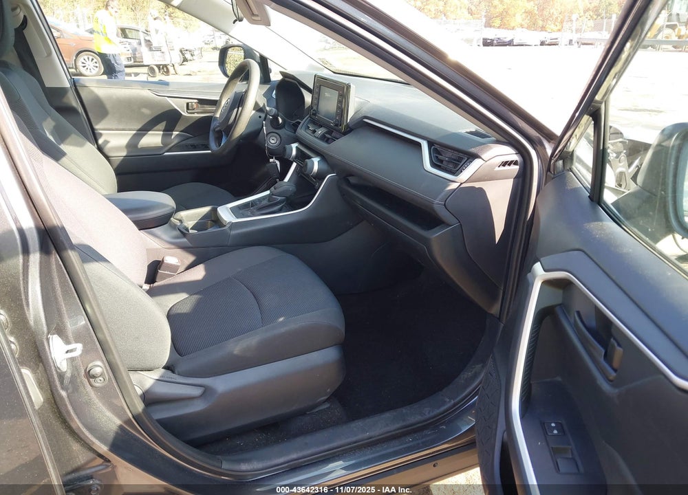 2020 TOYOTA RAV4 LE VIN: 2T3F1RFV4LC061447