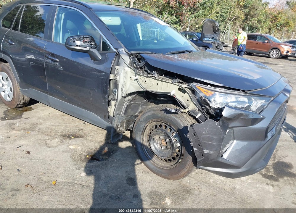 2020 TOYOTA RAV4 LE VIN: 2T3F1RFV4LC061447