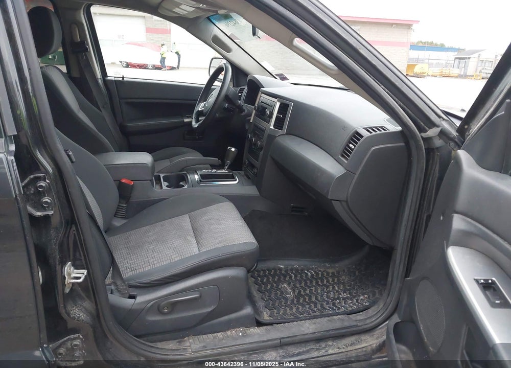 2008 JEEP GRAND CHEROKEE LAREDO VIN: 1J8GR48KX8C198736