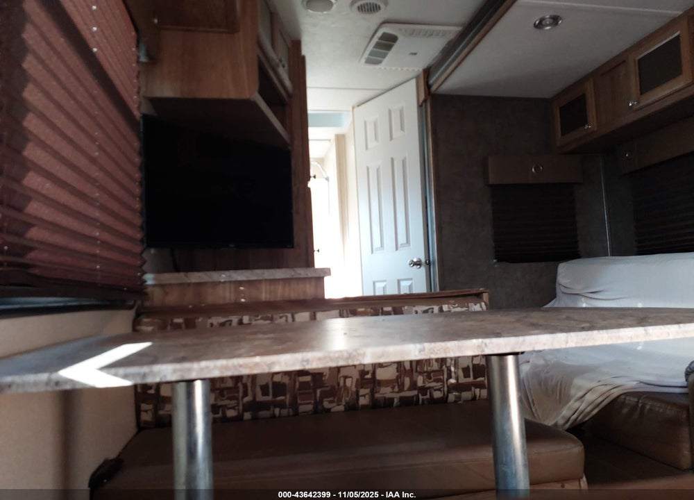 2017 F REVERE SERIES M -29SK VIN: 5ZT2SHUB4HE008449