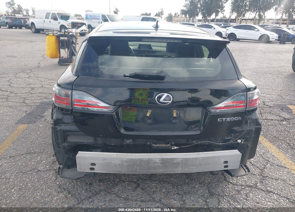 2014 LEXUS CT 200H VIN: JTHKD5BH1E2181780