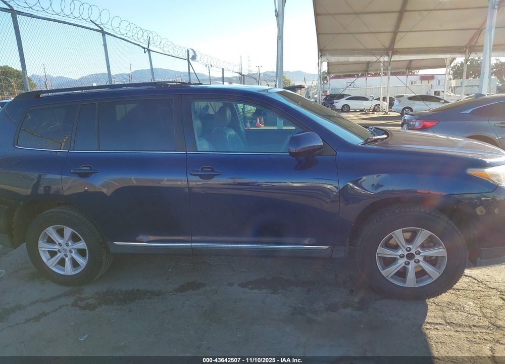 2013 TOYOTA HIGHLANDER SE V6 VIN: 5TDZK3EH2DS121858
