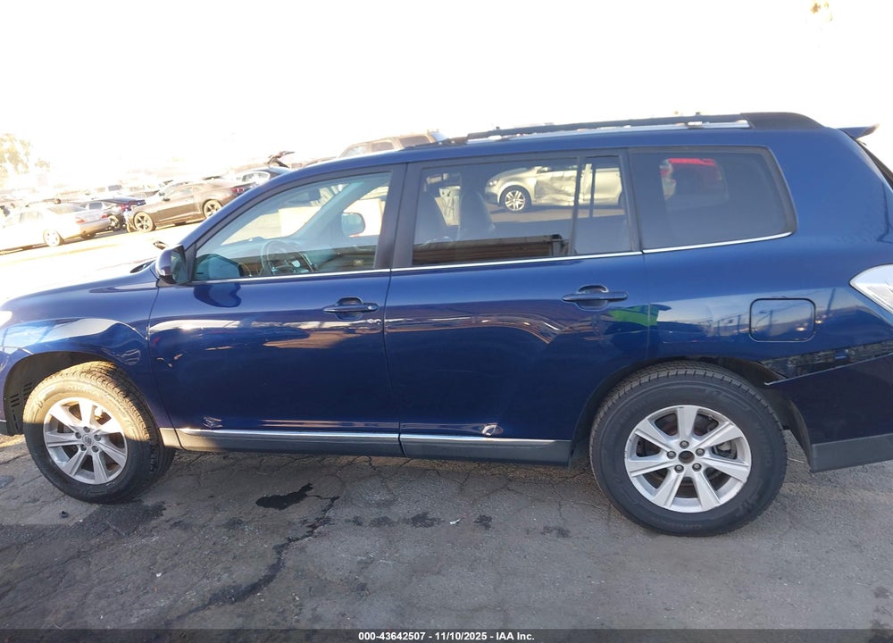2013 TOYOTA HIGHLANDER SE V6 VIN: 5TDZK3EH2DS121858