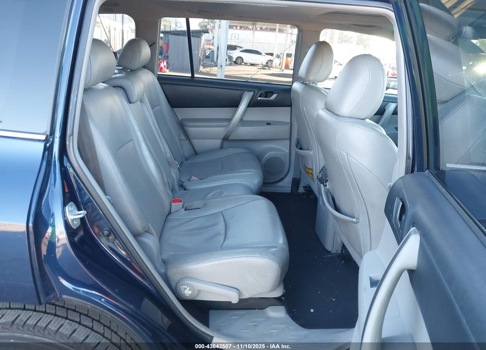 2013 TOYOTA HIGHLANDER SE V6 VIN: 5TDZK3EH2DS121858