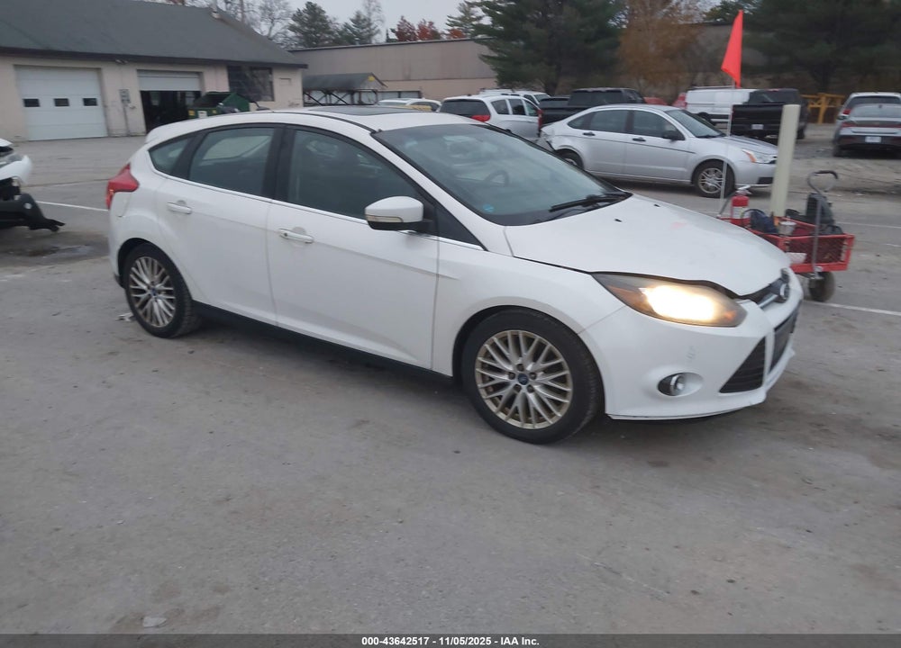 2013 FORD FOCUS TITANIUM VIN: 1FADP3N20DL166585