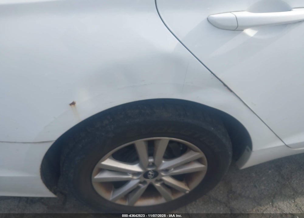 2017 HYUNDAI SONATA VIN: 5NPE24AFXHH564747