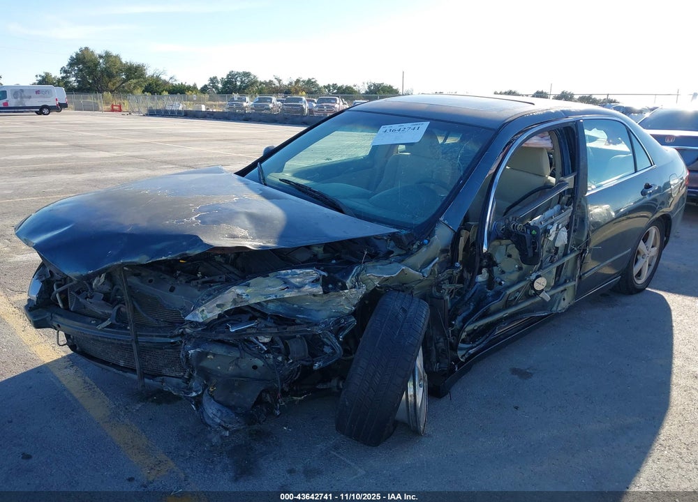 2005 HONDA ACCORD 2.4 EX VIN: 1HGCM56705A058082