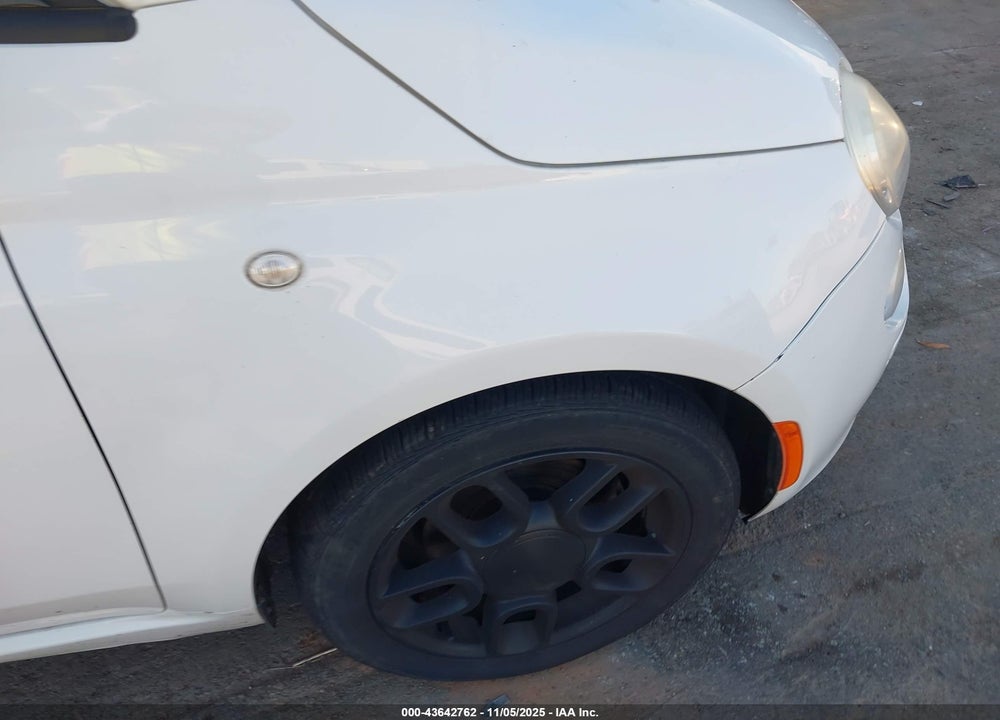 2015 FIAT 500C POP VIN: 3C3CFFDR8FT502858