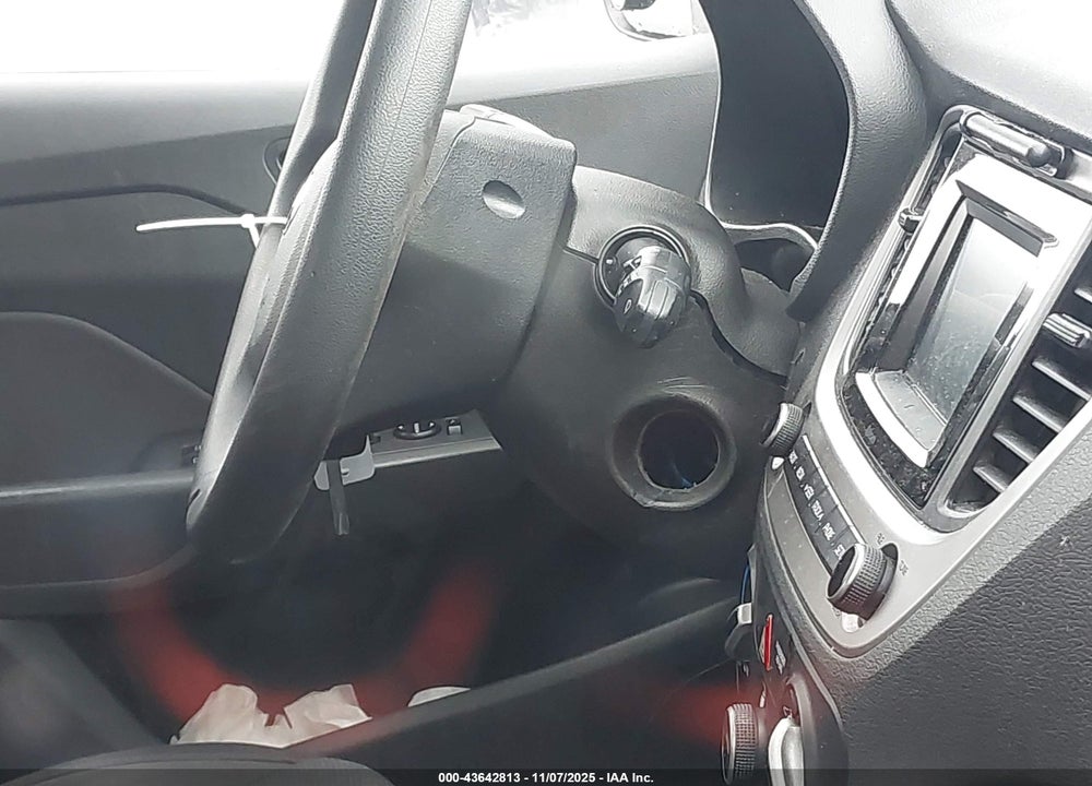 2019 HYUNDAI ACCENT SE VIN: 3KPC24A32KE061710