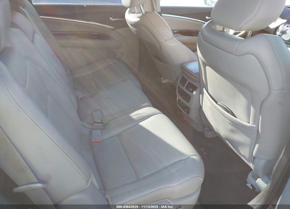 2014 ACURA MDX VIN: 5FRYD4H85EB038372