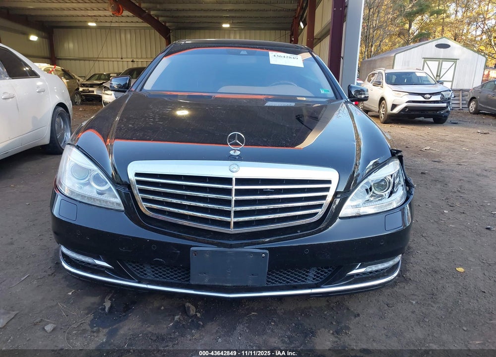 2012 MERCEDES-BENZ S 550 4MATIC VIN: WDDNG9EB3CA433879