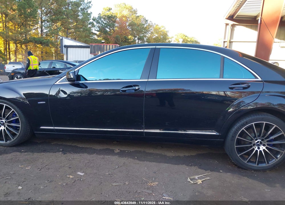 2012 MERCEDES-BENZ S 550 4MATIC VIN: WDDNG9EB3CA433879