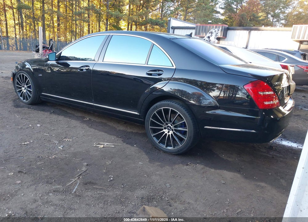 2012 MERCEDES-BENZ S 550 4MATIC VIN: WDDNG9EB3CA433879