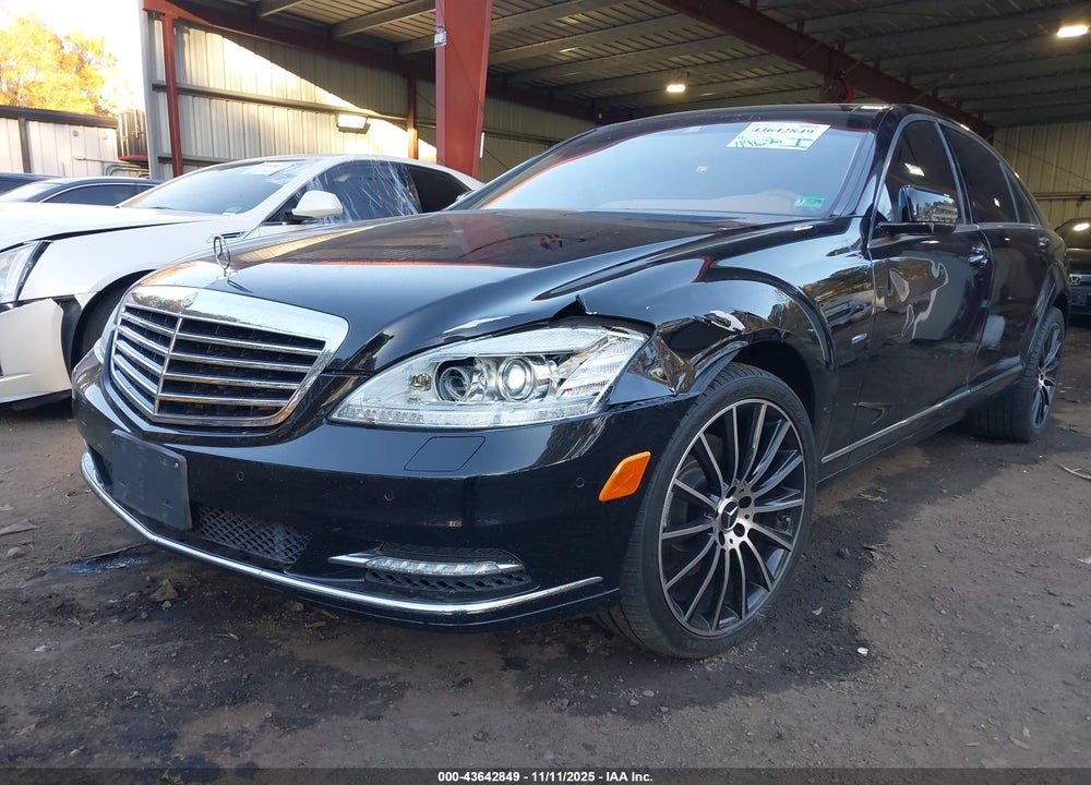 2012 MERCEDES-BENZ S 550 4MATIC VIN: WDDNG9EB3CA433879