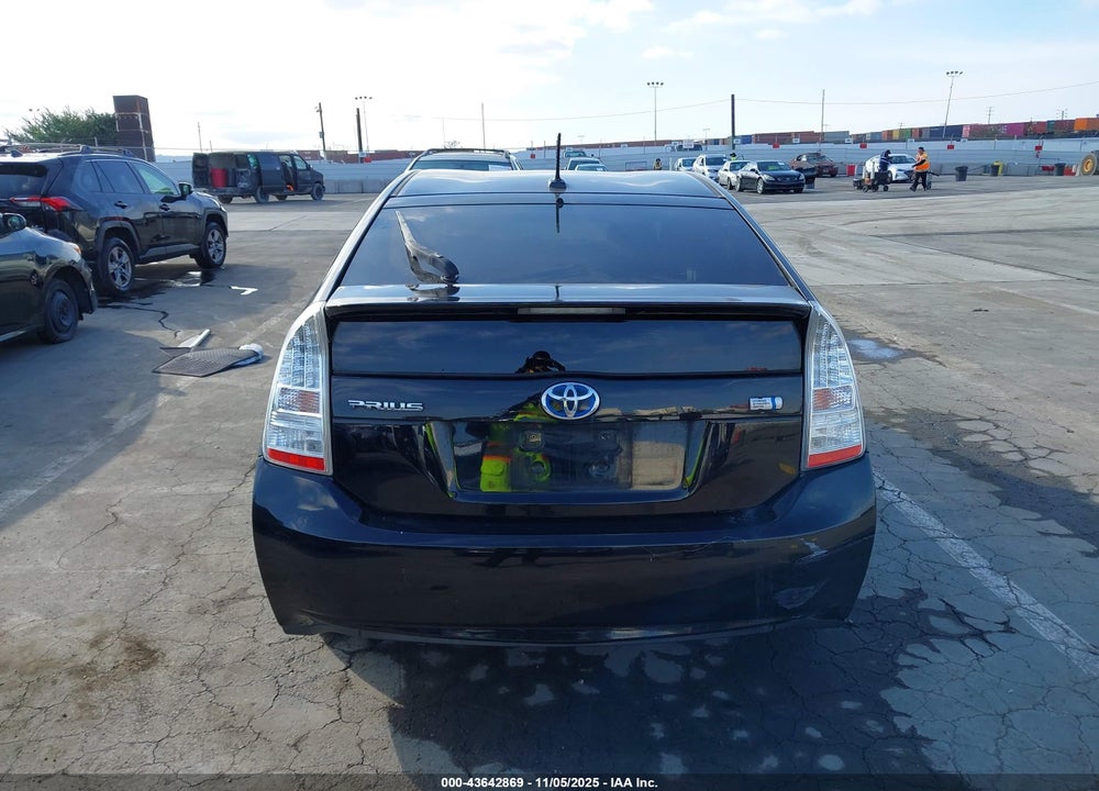 2011 TOYOTA PRIUS TWO VIN: JTDKN3DU0B1367776