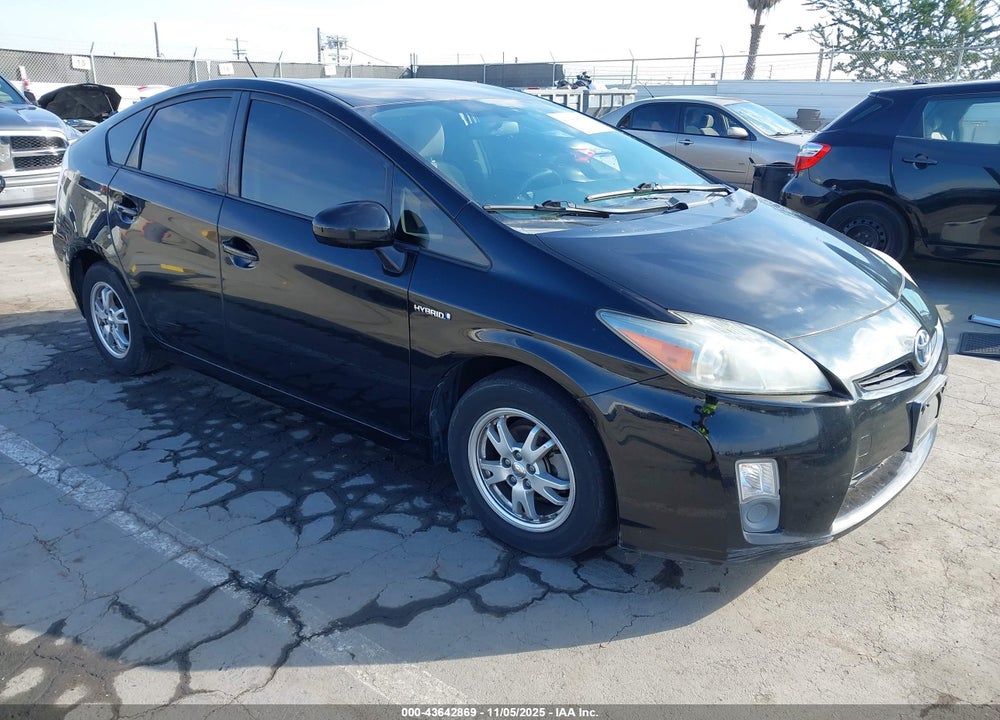 2011 TOYOTA PRIUS TWO VIN: JTDKN3DU0B1367776