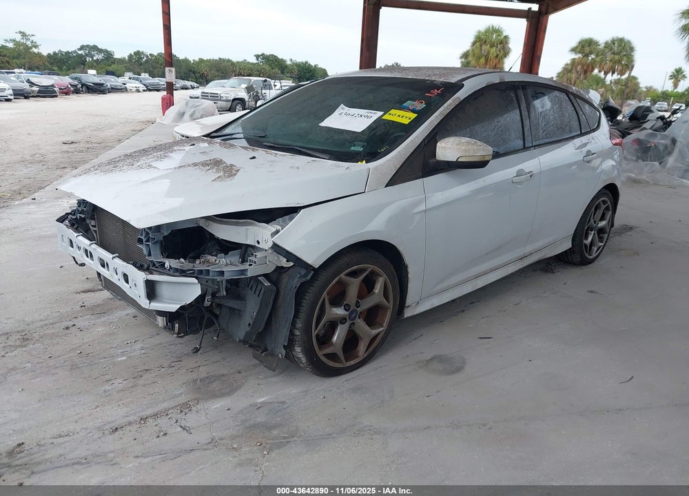 2017 FORD FOCUS ST VIN: 1FADP3L98HL305755
