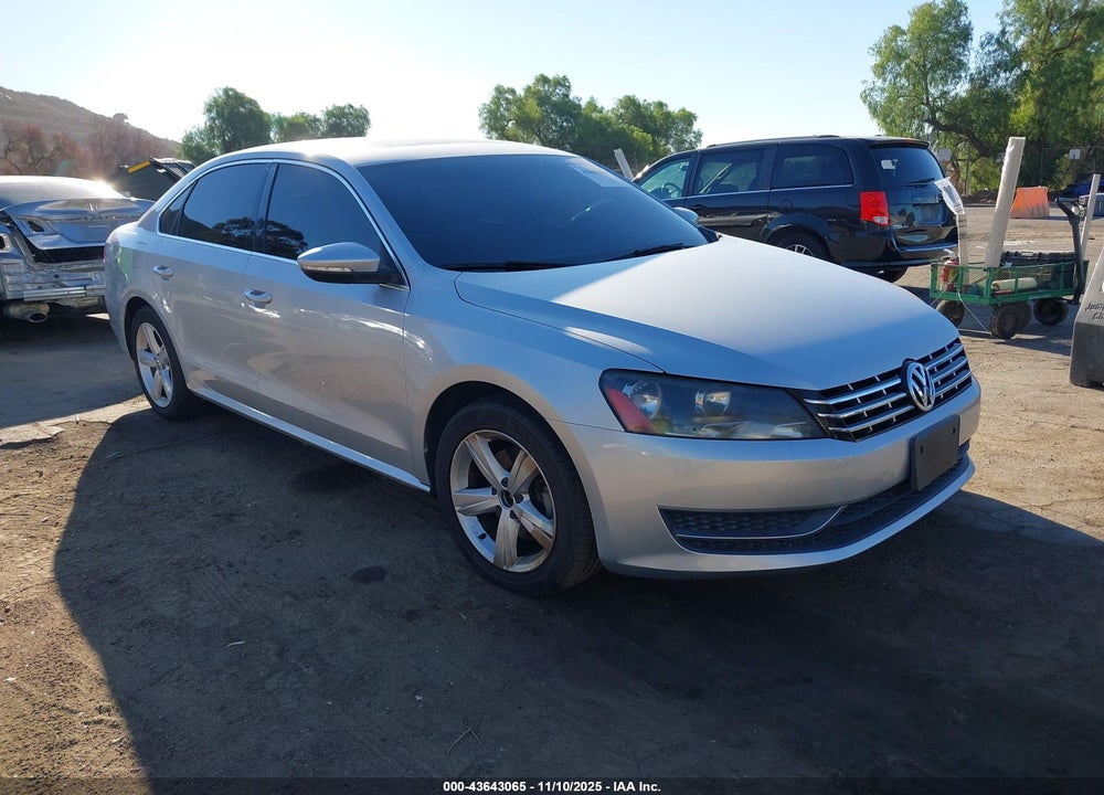 2012 VOLKSWAGEN PASSAT 2.0L TDI SE VIN: 1VWBN7A36CC009880