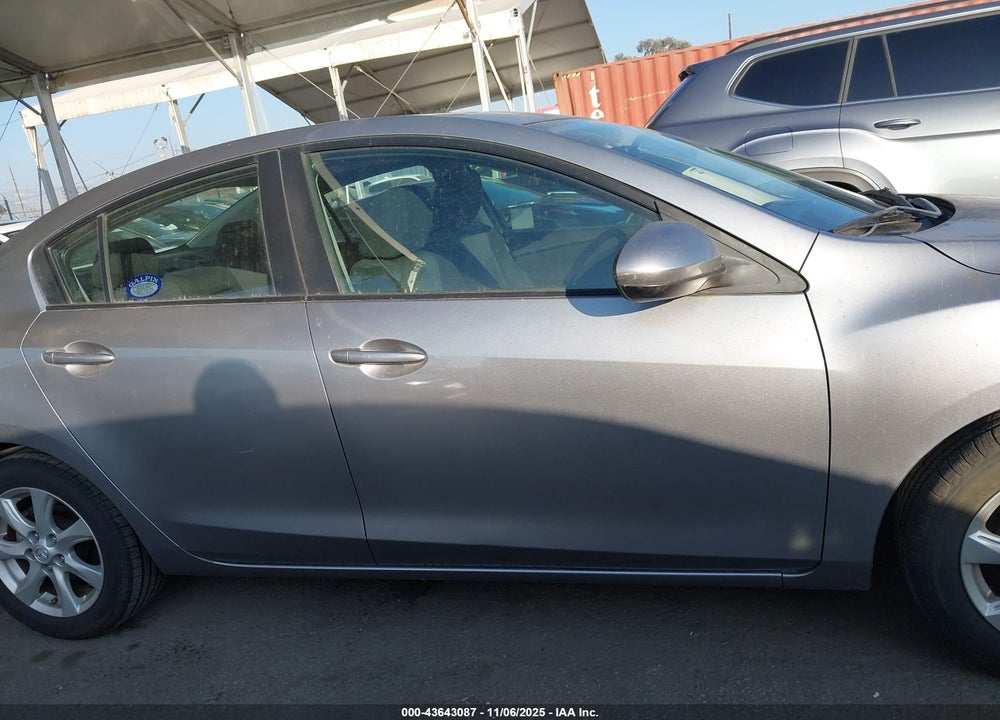2010 MAZDA 3 I TOURING VIN: JM1BL1SG3A1156299