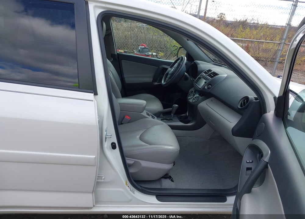 2012 TOYOTA RAV4 LIMITED V6 VIN: 2T3DK4DV0CW069571